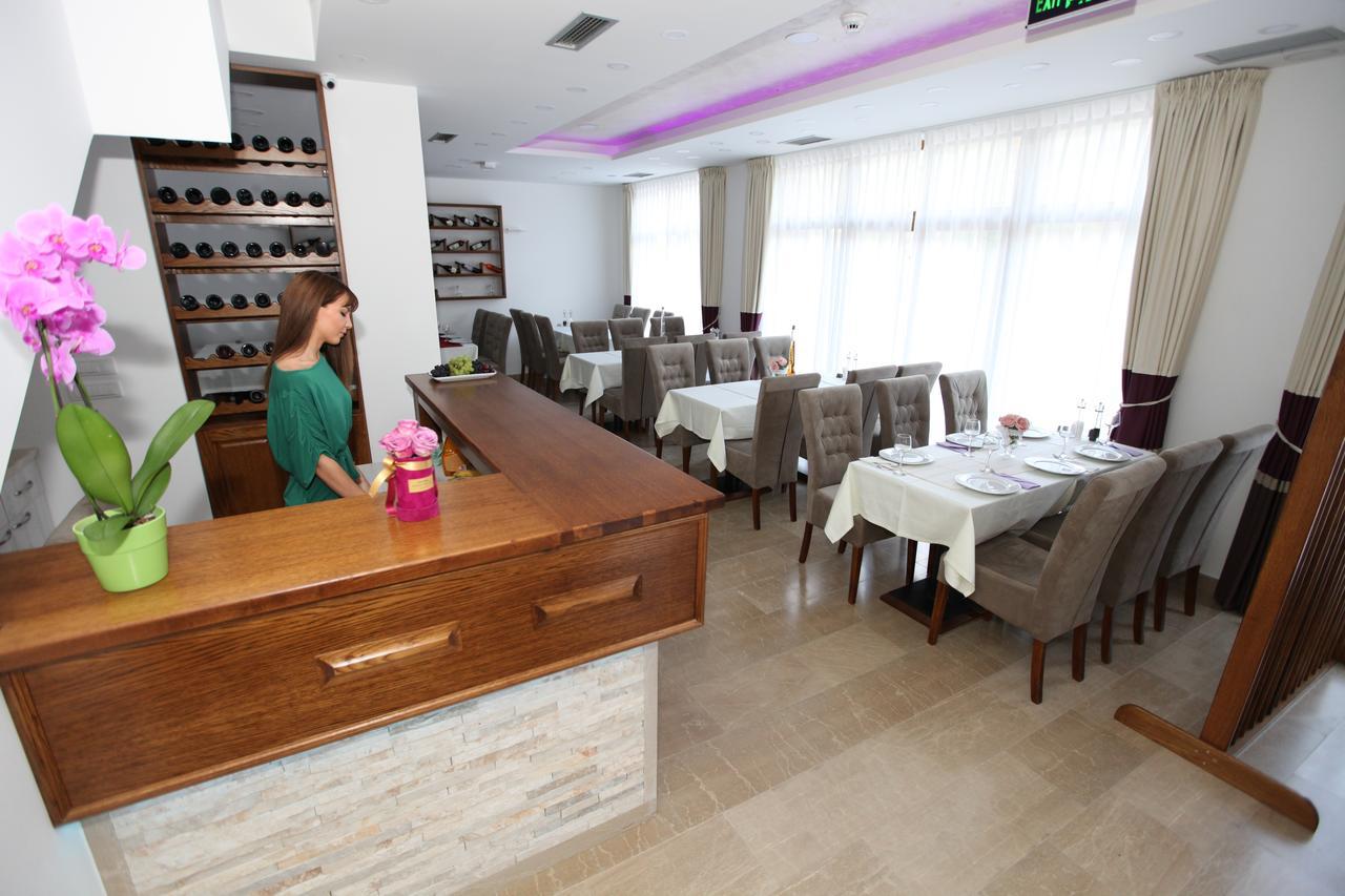 Apis Hotel Trebinje Eksteriør billede