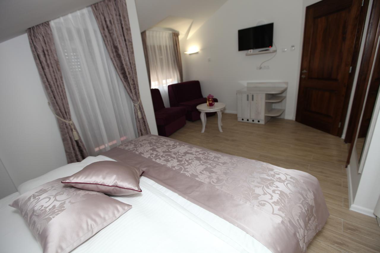 Apis Hotel Trebinje Eksteriør billede