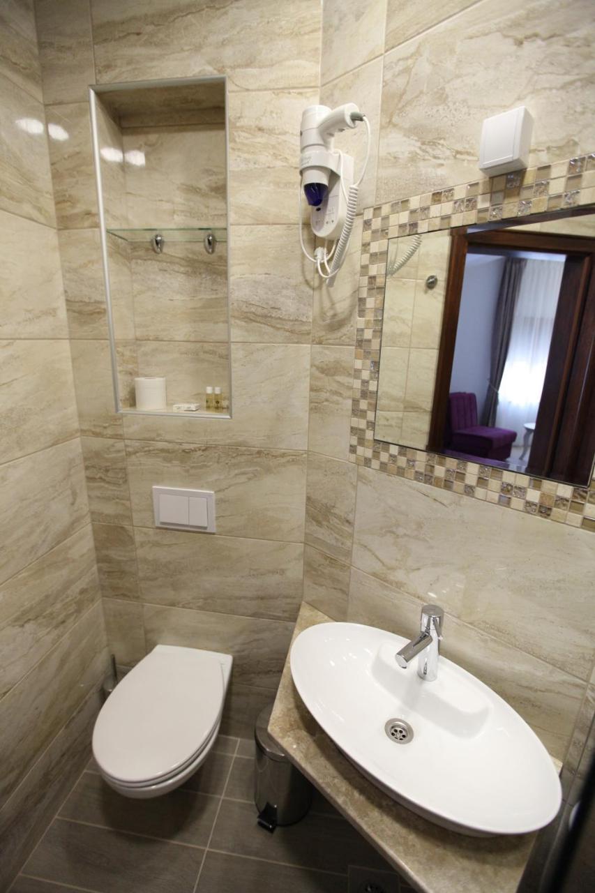 Apis Hotel Trebinje Eksteriør billede