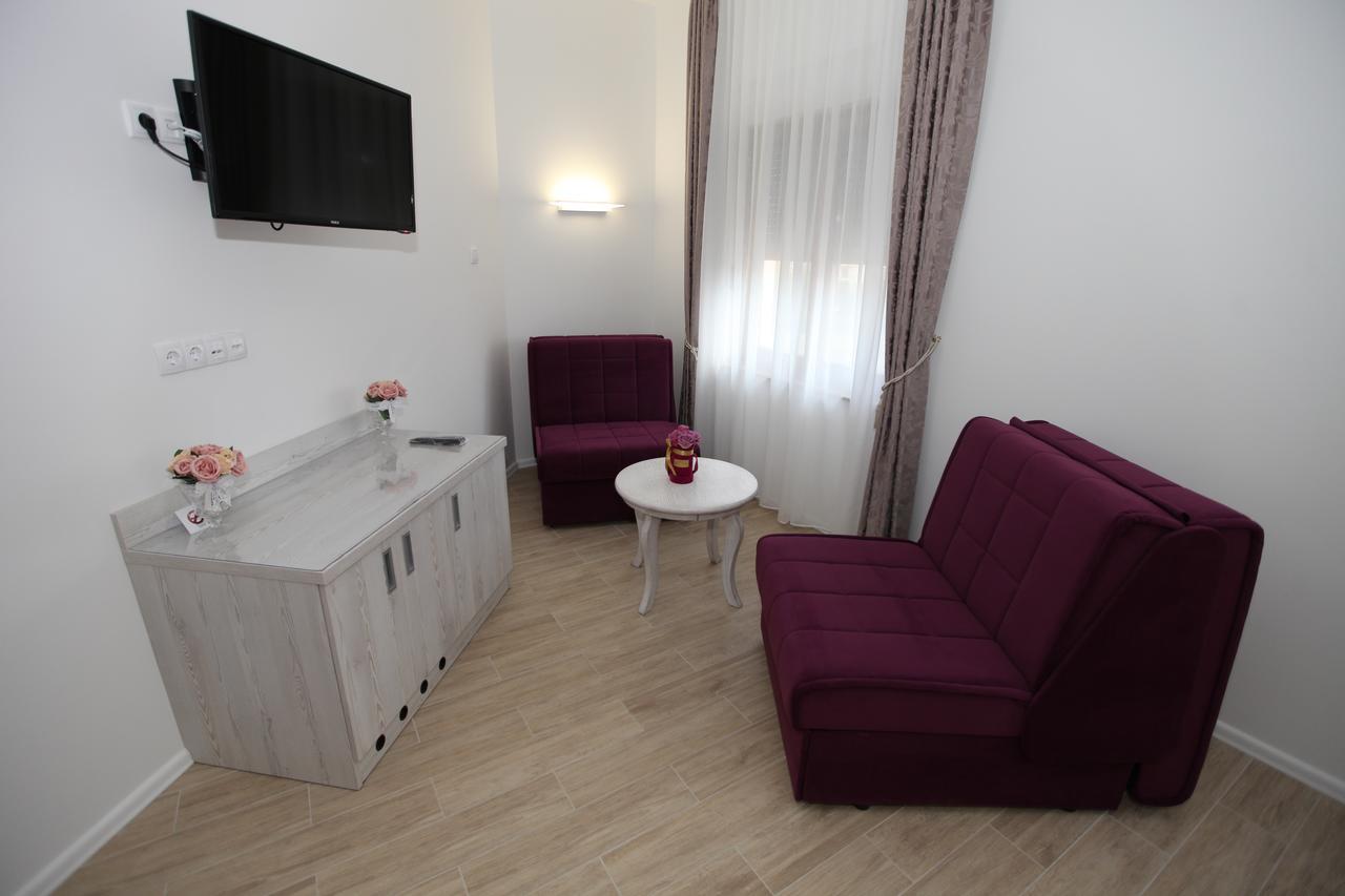 Apis Hotel Trebinje Eksteriør billede