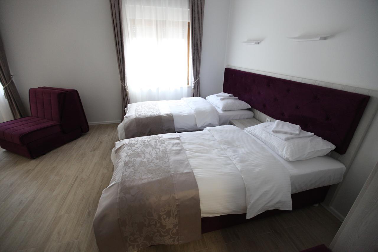 Apis Hotel Trebinje Eksteriør billede